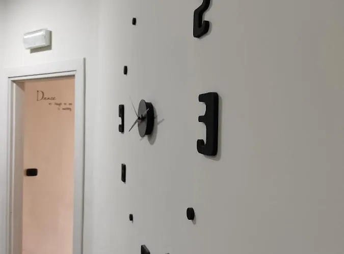 Civico 83 Bed and Breakfast 3*