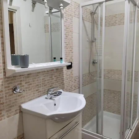 Bed & Breakfast Civico 83 *
